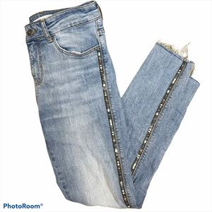 ZARA Embroidered Skinny Jeans Size 6
